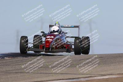 media/Oct-26-2025-CalClub SCCA (Sun) [[8ce1e69566]]/Group 3/Grapevine/